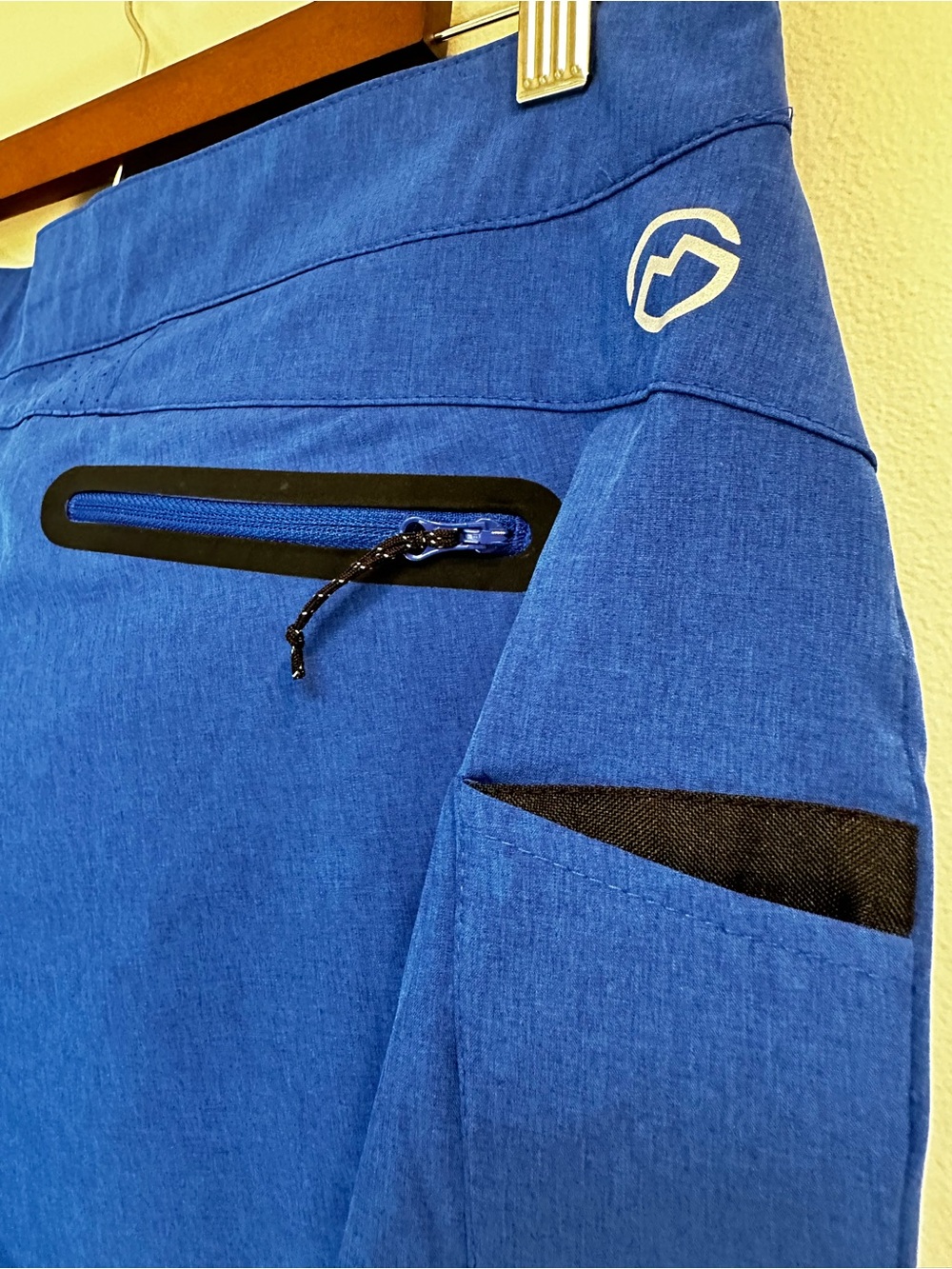 Magellan Outdoors Pro Fish Women’s Shorts Large Blue - Picture 7 of 13